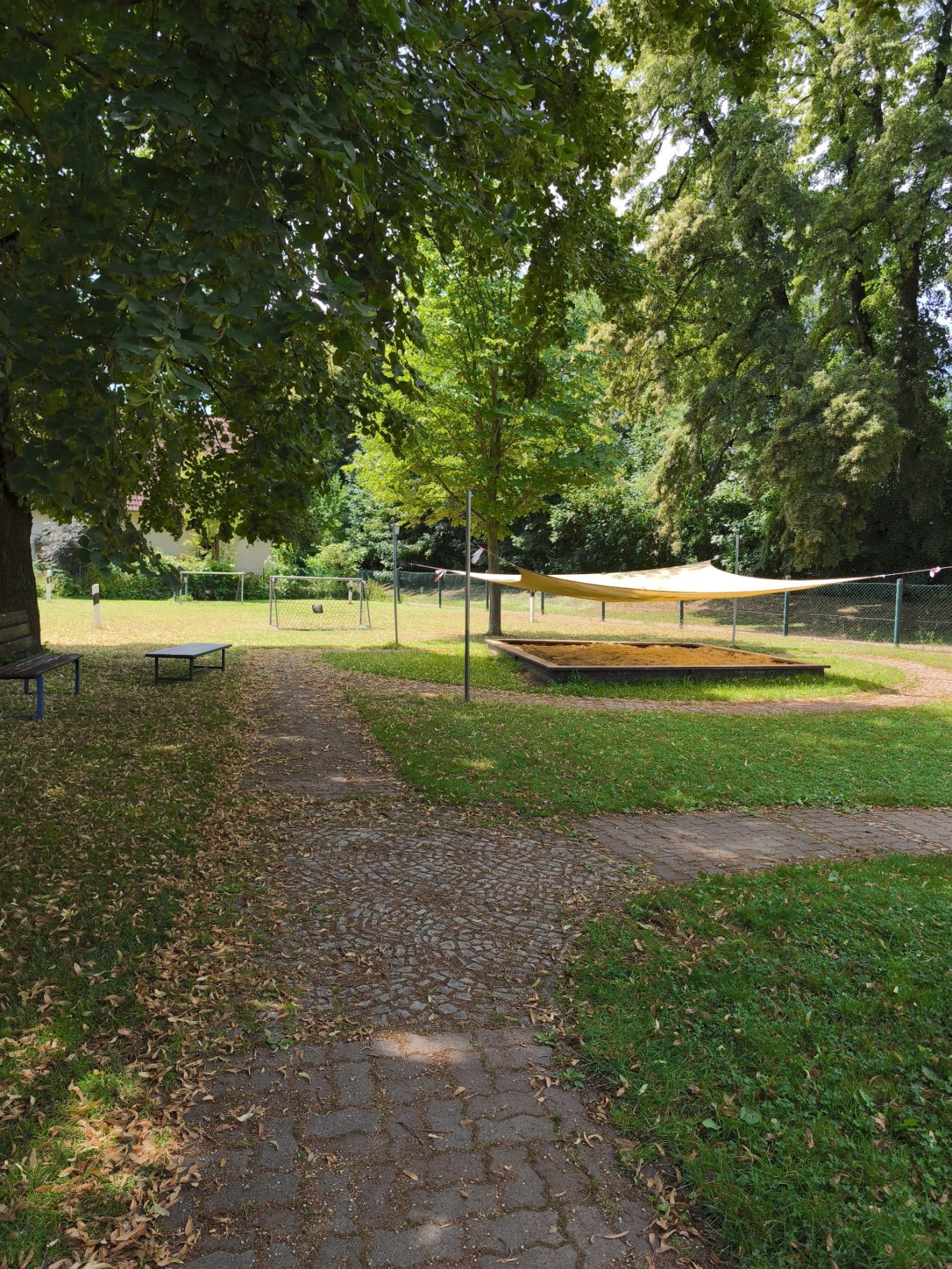 großer Spielplatz